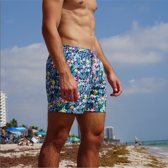 Chubbies The Bloomerangs Tropical Print 4" Stretch Shorts/Swim Trunks Sz XXL NEW - Picture 1 of 16